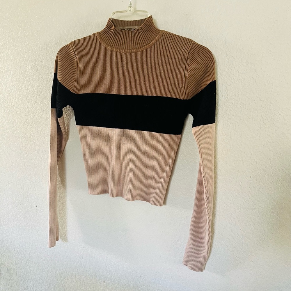 Ribbed Colorblock Turtleneck Long Sleeve Top - Tan, Black, Cream